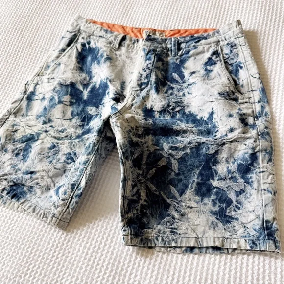 SCOTCH & SODA DARK INDIGO SPLATTER TIE-DYE WHITE DENIM SHORTS sz 31 DISTRESSED - Picture 3 of 7